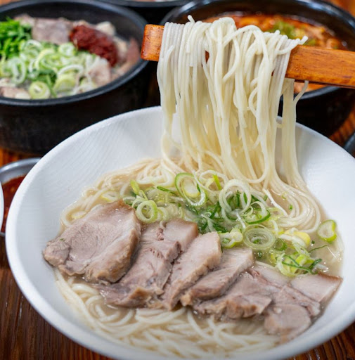 제주한라국수로 확인하는 중문고기국수 수육 고명 특징